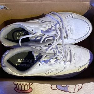 Saucony Grid Omni Walker Mens White Sneakers